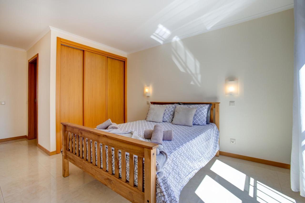 Two Bedroom Apartment With Rooftop Pool In Alvor Dış mekan fotoğraf