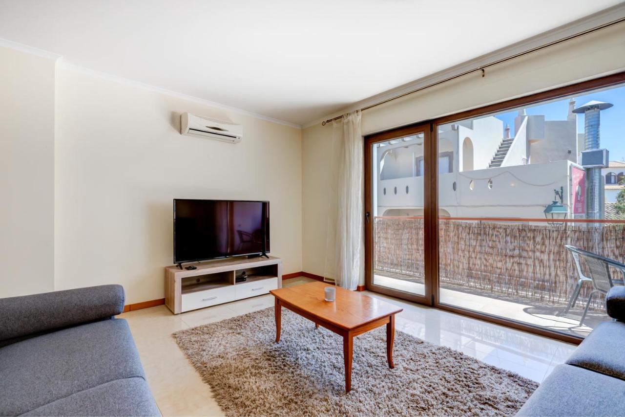 Two Bedroom Apartment With Rooftop Pool In Alvor Dış mekan fotoğraf