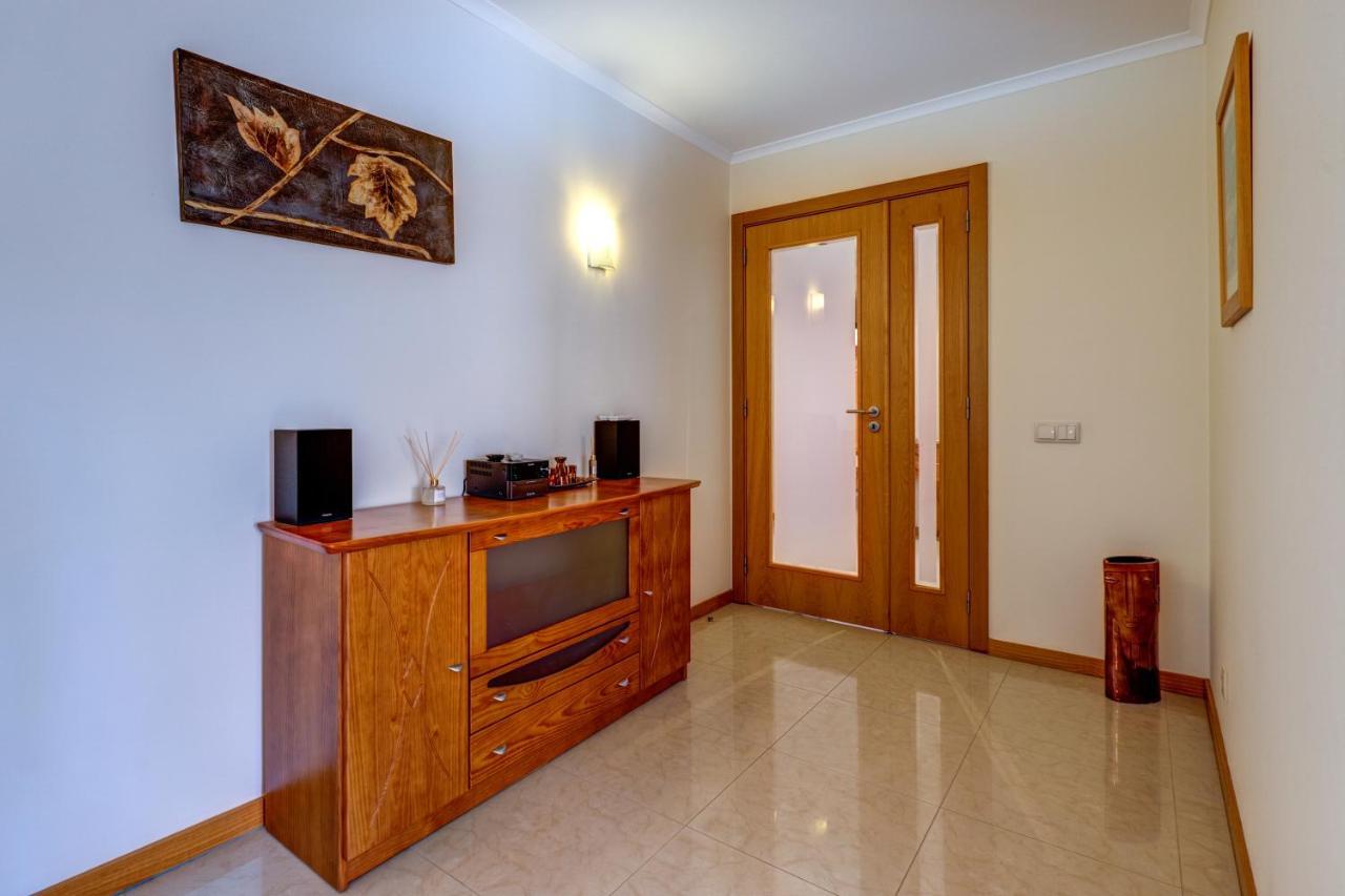 Two Bedroom Apartment With Rooftop Pool In Alvor Dış mekan fotoğraf